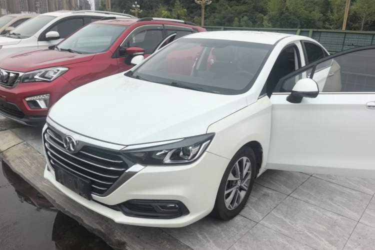 Used BAIC Senova D50 2018 1.5L CVT Luxury Intelligent Drive Edition Guazi used car, China used car export, Used car for sale, Used  cars, Cheapest cars for sale
