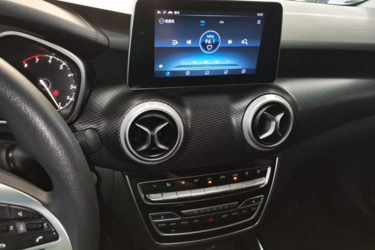 Used BAIC Senova D50 2018 1.5L Manual Luxury Intelligent Driving Version Audio And AC Panel