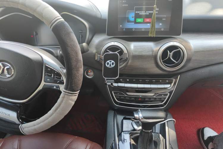 Used BAIC Senova D50 2018 1.5L CVT Prestige Intelligent Drive Edition Audio And AC Panel