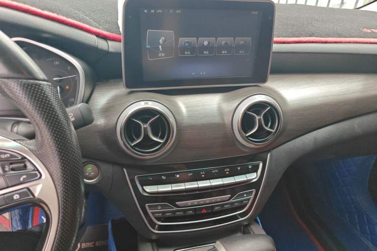 Used BAIC Senova D50 2018 1.5L CVT Prestige Smart Connectivity Edition Audio And AC Panel