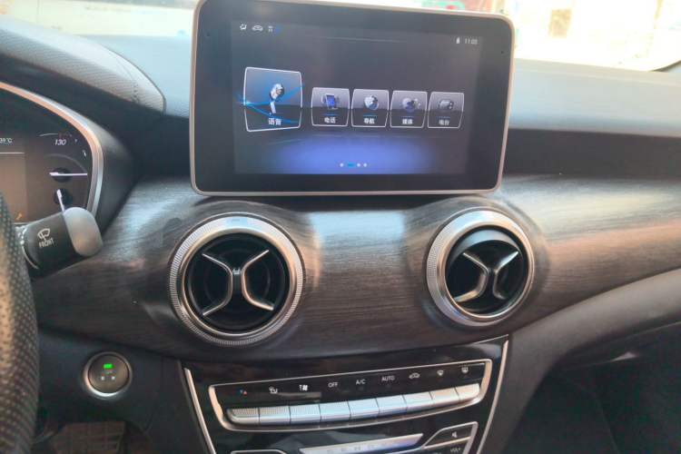 Used BAIC Senova D50 2018 1.5L CVT Prestige Smart Connectivity Edition Audio And AC Panel