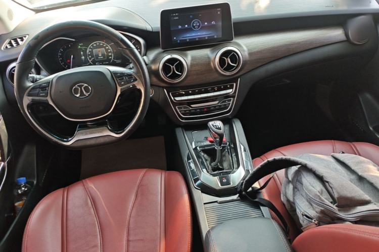 Used BAIC Senova D50 2018 1.5L Manual Prestige Intelligent Drive Edition Center Console