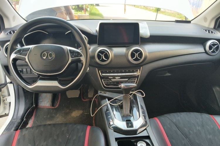 Used BAIC Senova D50 2018 1.5L CVT Luxury Intelligent Drive Edition Center Console