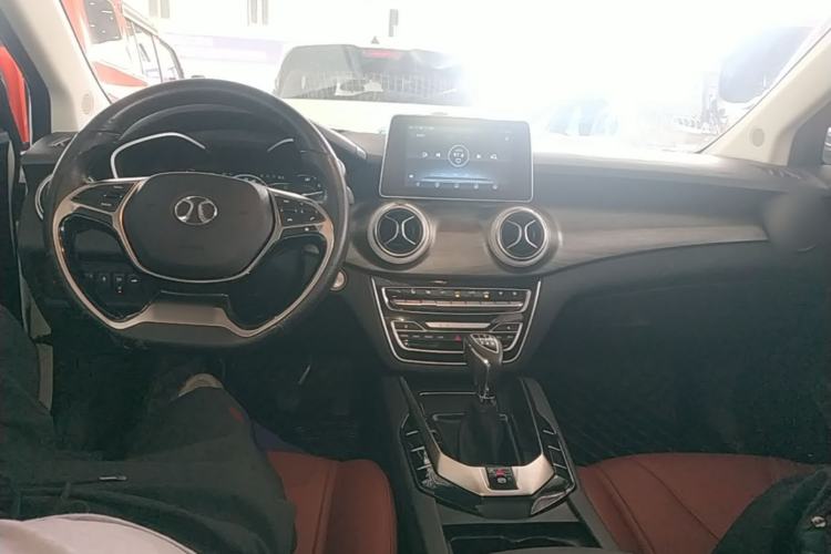 Used BAIC Senova D50 2018 1.5L Manual Prestige Intelligent Drive Edition Center Console