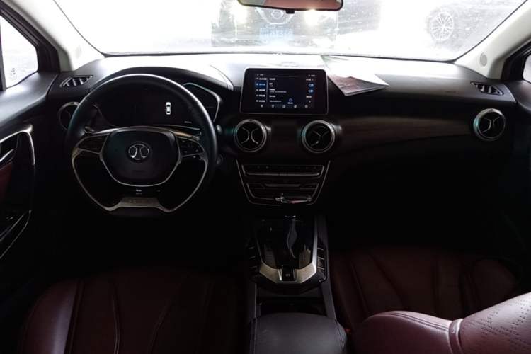 Used BAIC Senova D50 2018 1.5L CVT Prestige Intelligent Drive Edition Center Console
