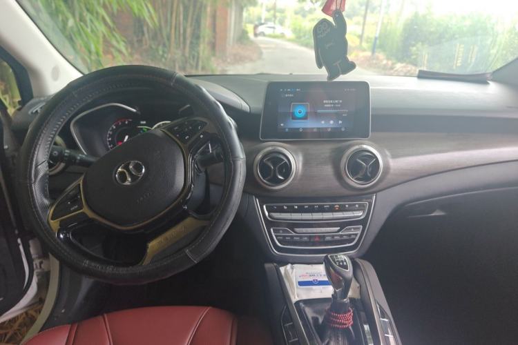 Used BAIC Senova D50 2018 1.5L Manual Prestige Intelligent Drive Edition Center Console