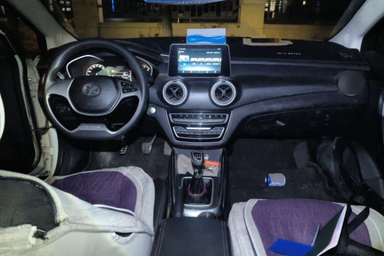 Used BAIC Senova D50 2018 1.5L Manual Luxury Intelligent Driving Version Center Console
