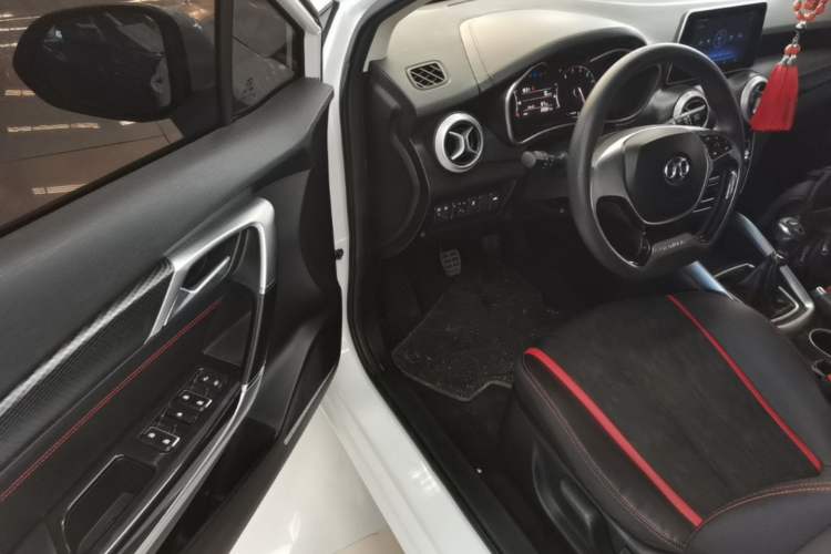 Used BAIC Senova D50 2018 1.5L Manual Luxury Intelligent Driving Version Driver Seat