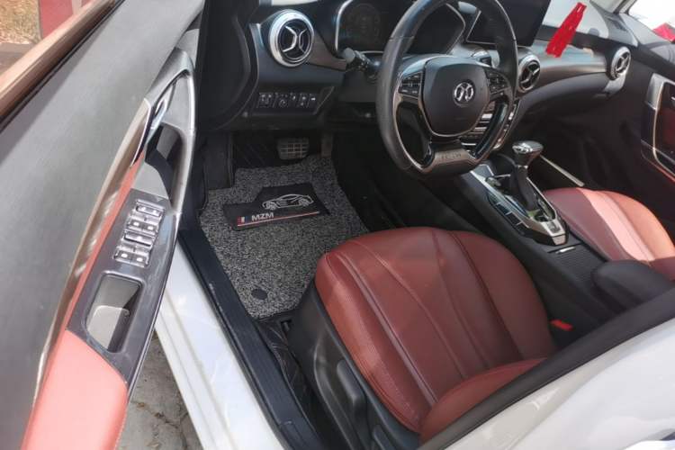 Used BAIC Senova D50 2018 1.5L CVT Prestige Intelligent Drive Edition Driver Seat