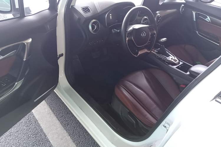 Used BAIC Senova D50 2018 1.5L CVT Prestige Intelligent Drive Edition Driver Seat