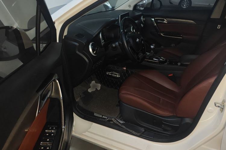 Used BAIC Senova D50 2018 1.5L CVT Prestige Intelligent Drive Edition Driver Seat