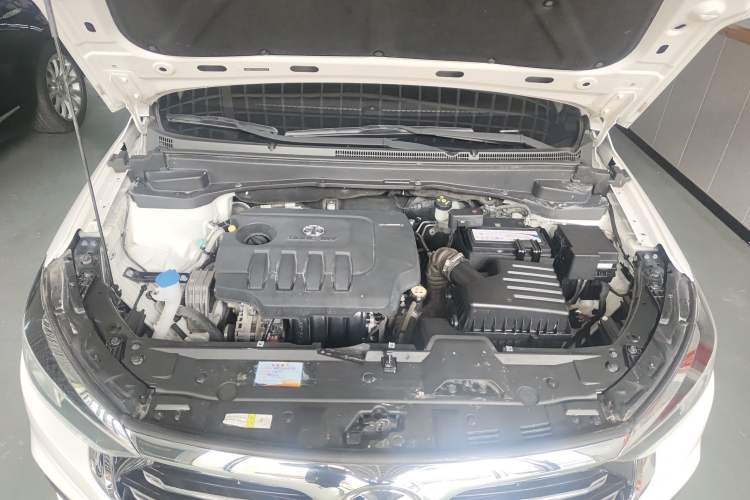 Used BAIC Senova D50 2018 1.5L CVT Luxury Intelligent Drive Edition Engine Bay