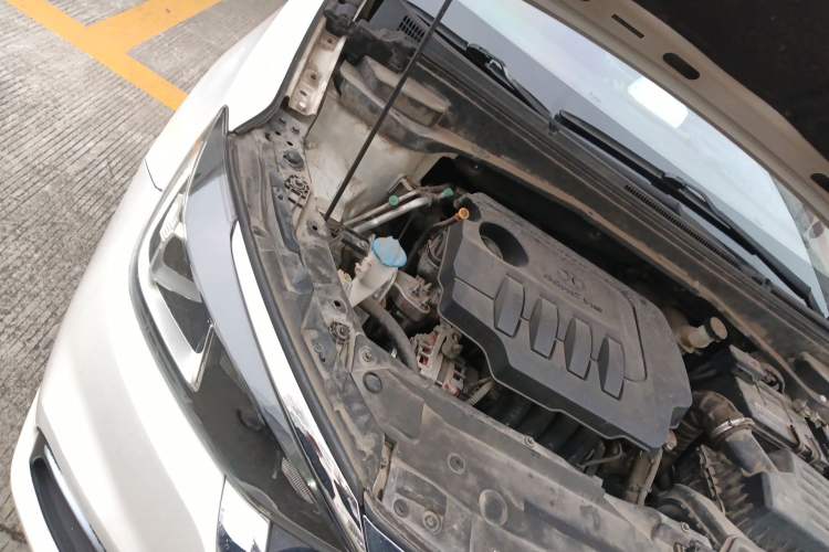 Used BAIC Senova D50 2018 1.5L CVT Prestige Intelligent Drive Edition Engine Bay Right