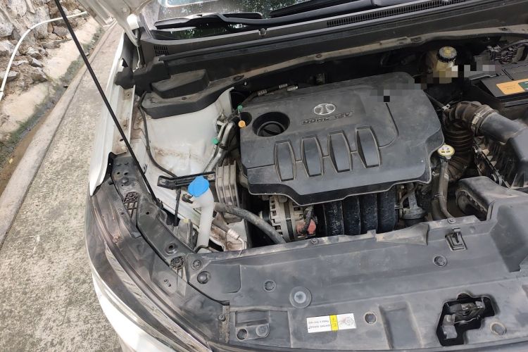 Used BAIC Senova D50 2018 1.5L CVT Prestige Intelligent Drive Edition Engine Bay Right