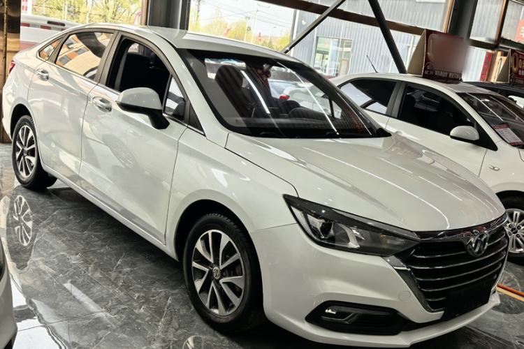 Used BAIC Senova D50 2018 1.5L Manual Luxury Intelligent Driving Version Exterior 1