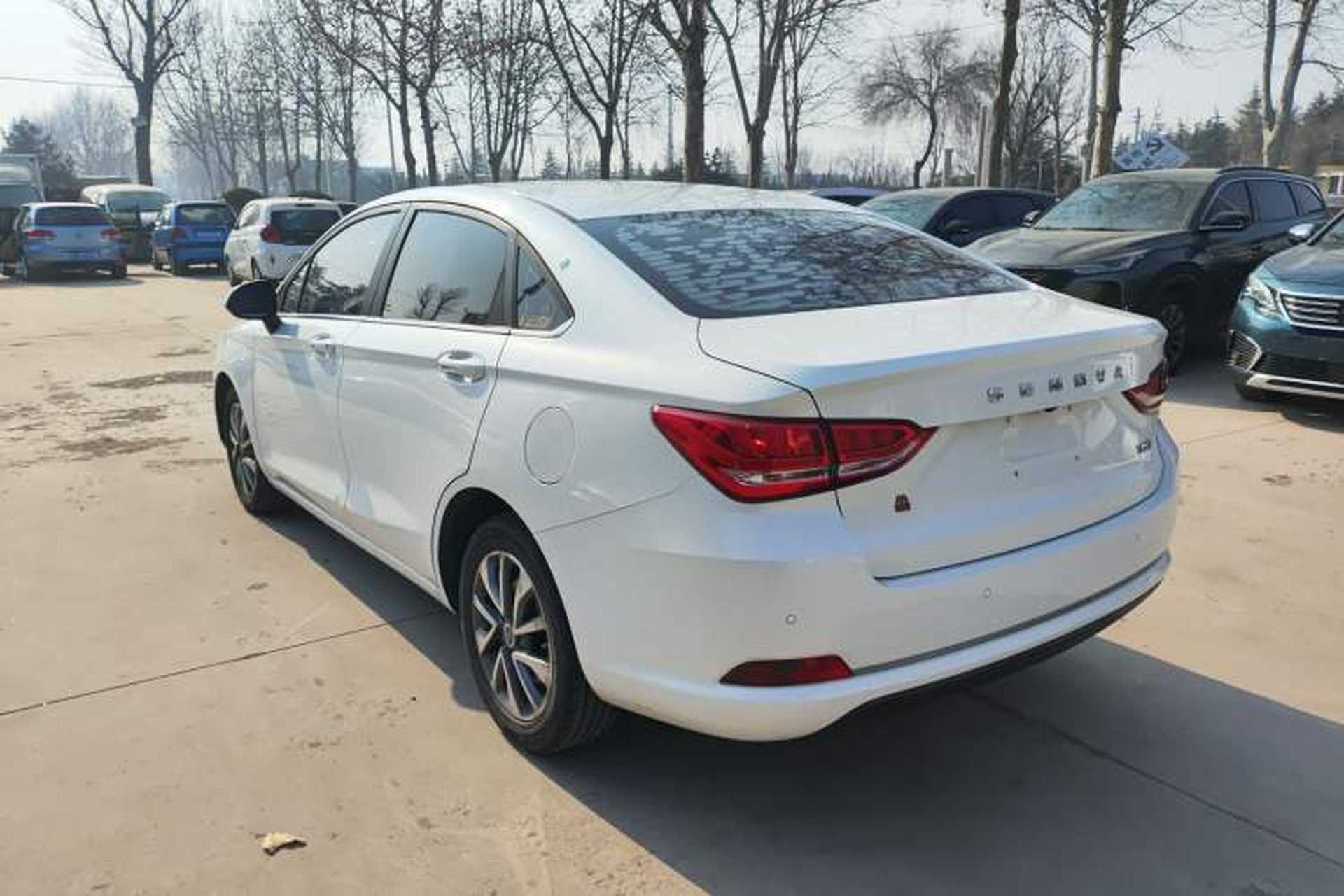 Used BAIC Senova D50 2018 1.5L CVT Luxury Intelligent Drive Edition Exterior 3
