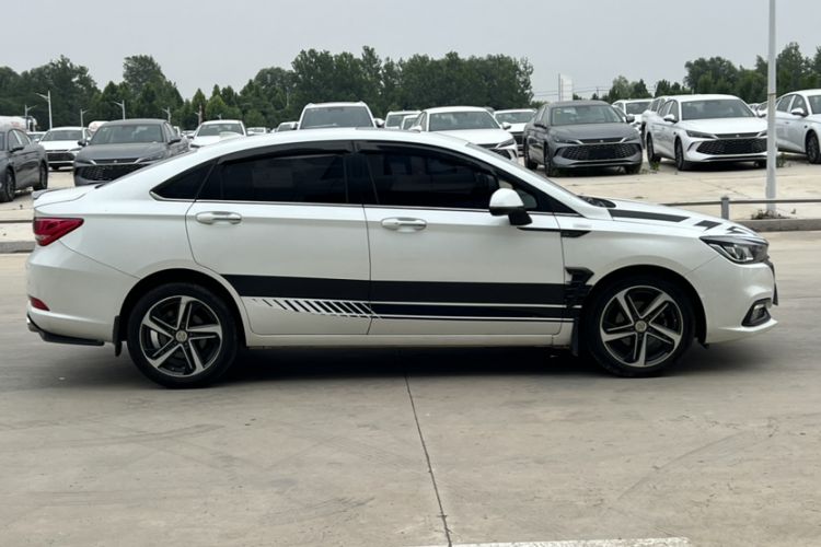 Used BAIC Senova D50 2018 1.5L CVT Prestige Smart Connectivity Edition Exterior 5