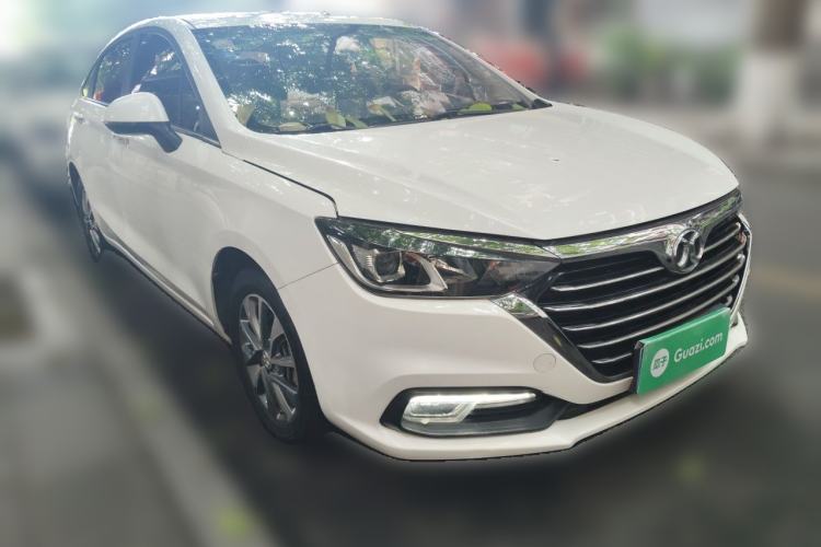 Used BAIC Senova D50 2018 1.5L Manual Luxury Intelligent Driving Version Front Right 45 Deg