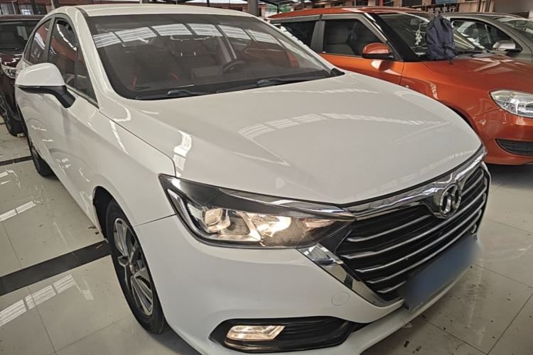 Used BAIC Senova D50 2018 1.5L CVT Luxury Intelligent Drive Edition Front Right 45 Deg