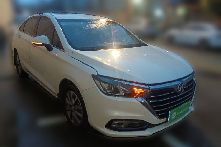 Used BAIC Senova D50 2018 1.5L Manual Luxury Intelligent Driving Version Front Right 45 Deg
