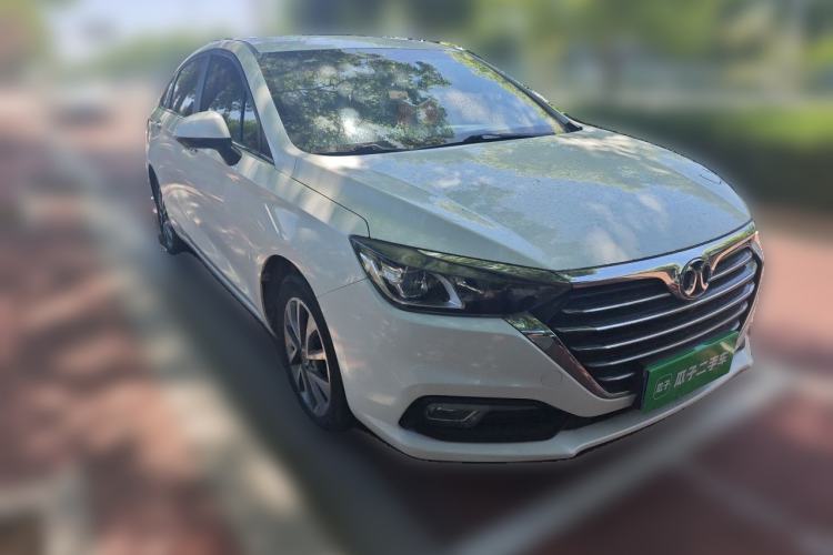 Used BAIC Senova D50 2018 1.5L Manual Luxury Intelligent Driving Version Front Right 45 Deg
