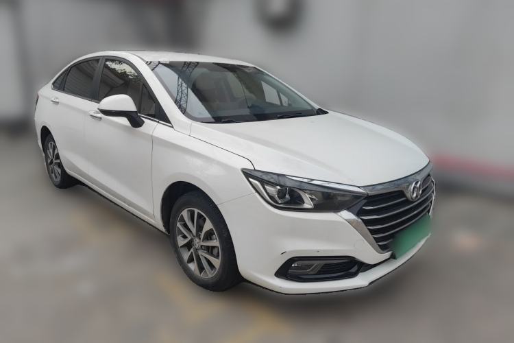 Used BAIC Senova D50 2018 1.5L Manual Luxury Intelligent Driving Version Front Right 45 Deg