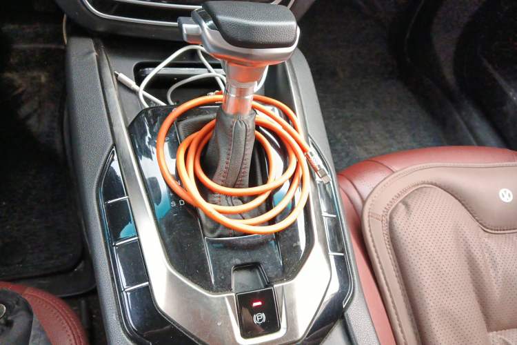 Used BAIC Senova D50 2018 1.5L CVT Prestige Intelligent Drive Edition Gear Lever