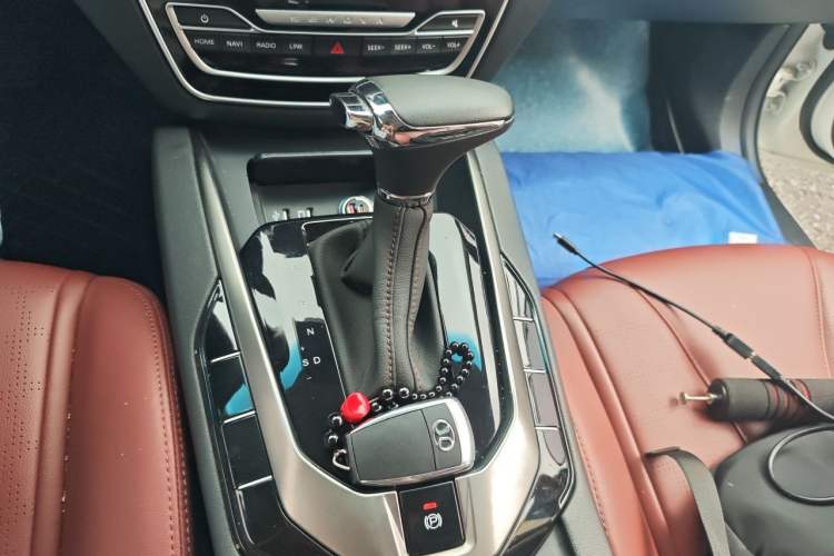 Used BAIC Senova D50 2018 1.5L CVT Prestige Intelligent Drive Edition Gear Lever