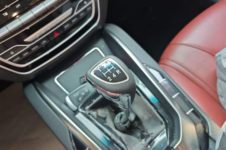 Used BAIC Senova D50 2018 1.5L Manual Prestige Intelligent Drive Edition Gear Lever