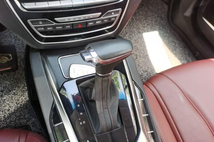 Used BAIC Senova D50 2018 1.5L CVT Prestige Intelligent Drive Edition Gear Lever