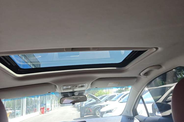 Used BAIC Senova D50 2018 1.5L Manual Prestige Intelligent Drive Edition Headliner