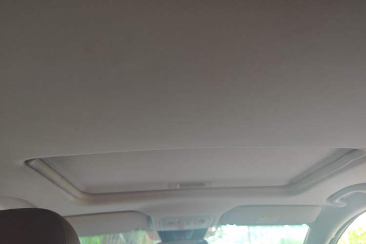 Used BAIC Senova D50 2018 1.5L Manual Prestige Intelligent Drive Edition Headliner