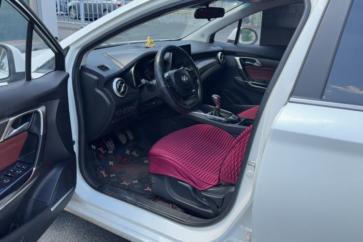 Used BAIC Senova D50 2018 1.5L Manual Prestige Intelligent Drive Edition Interior 1