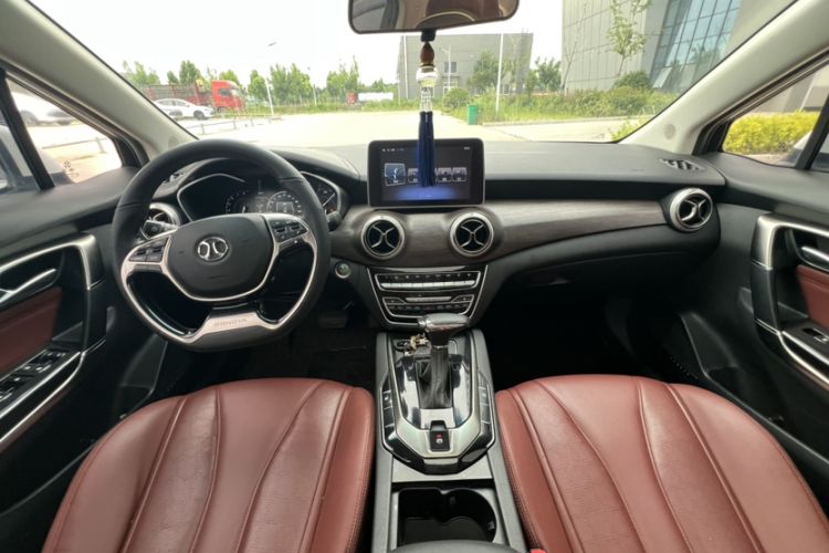 Used BAIC Senova D50 2018 1.5L CVT Prestige Smart Connectivity Edition Interior 3