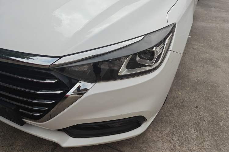 Used BAIC Senova D50 2018 1.5L CVT Prestige Intelligent Drive Edition Left Front Headlight