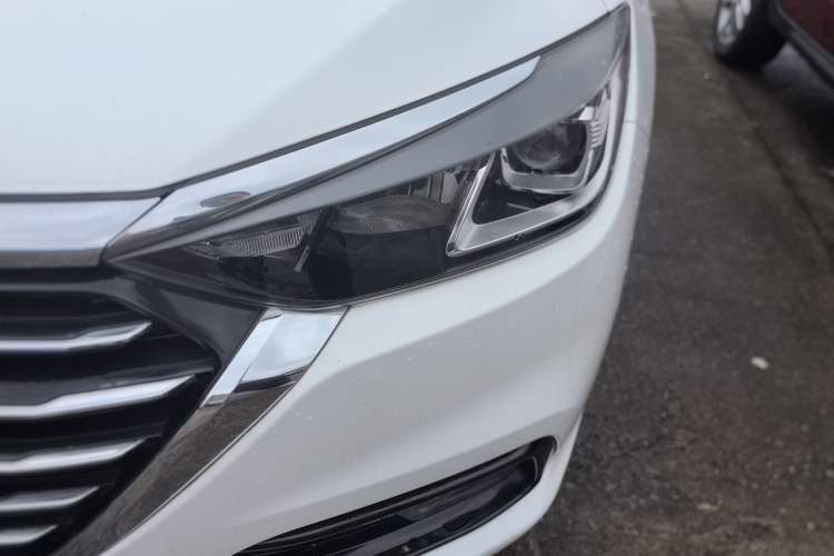 Used BAIC Senova D50 2018 1.5L Manual Prestige Intelligent Drive Edition Left Front Headlight