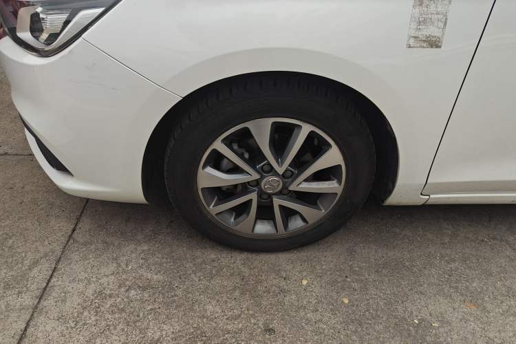 Used BAIC Senova D50 2018 1.5L CVT Prestige Intelligent Drive Edition Left Front Wheel Hub