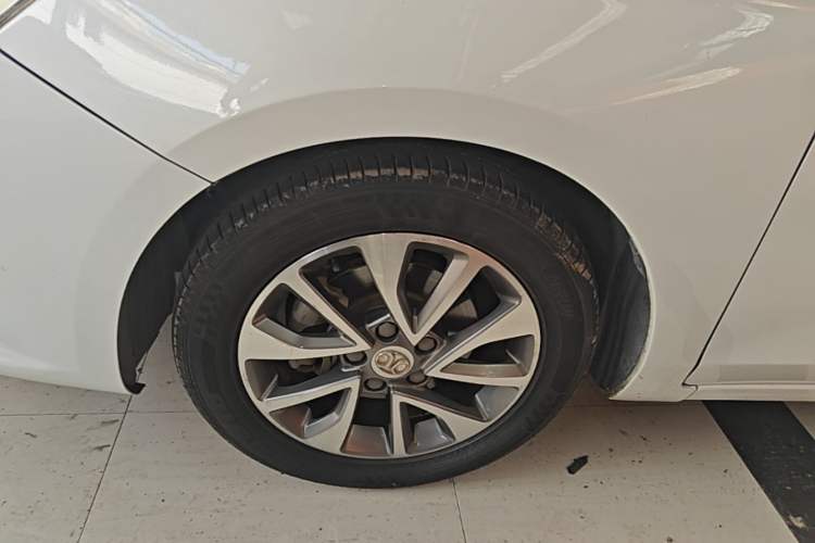 Used BAIC Senova D50 2018 1.5L CVT Luxury Intelligent Drive Edition Left Front Wheel Hub
