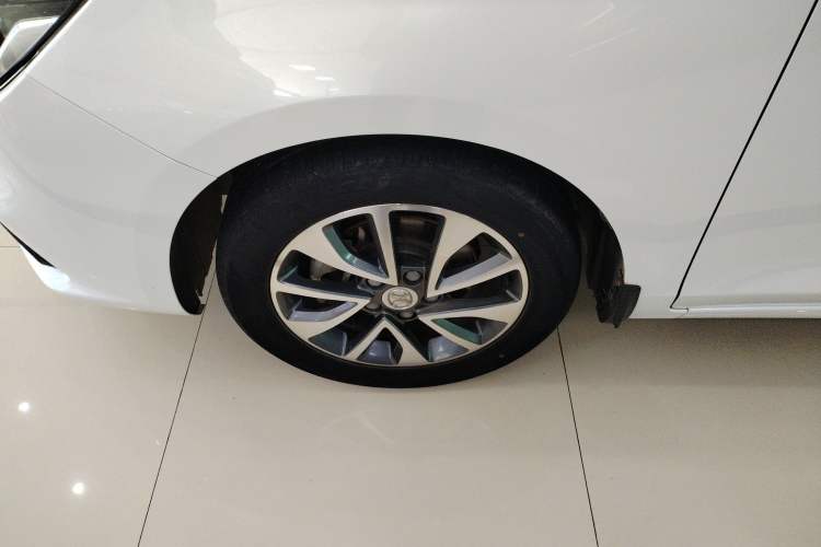 Used BAIC Senova D50 2018 1.5L CVT Luxury Intelligent Drive Edition Left Front Wheel Hub