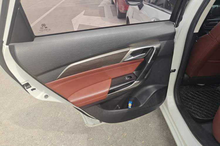 Used BAIC Senova D50 2018 1.5L CVT Prestige Intelligent Drive Edition Left Rear Door Interior