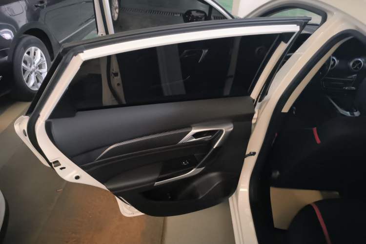 Used BAIC Senova D50 2018 1.5L CVT Luxury Intelligent Drive Edition Left Rear Door Interior