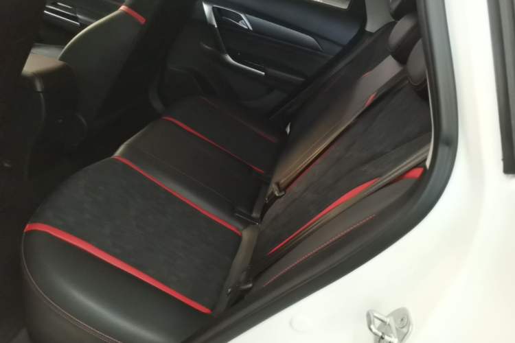Used BAIC Senova D50 2018 1.5L Manual Luxury Intelligent Driving Version Left Rear Seat