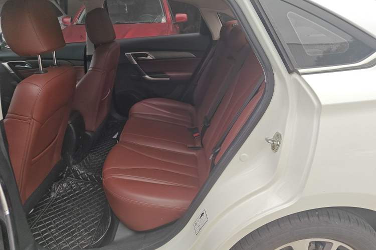 Used BAIC Senova D50 2018 1.5L CVT Prestige Intelligent Drive Edition Left Rear Seat