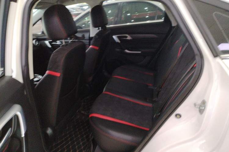 Used BAIC Senova D50 2018 1.5L CVT Luxury Intelligent Drive Edition Left Rear Seat