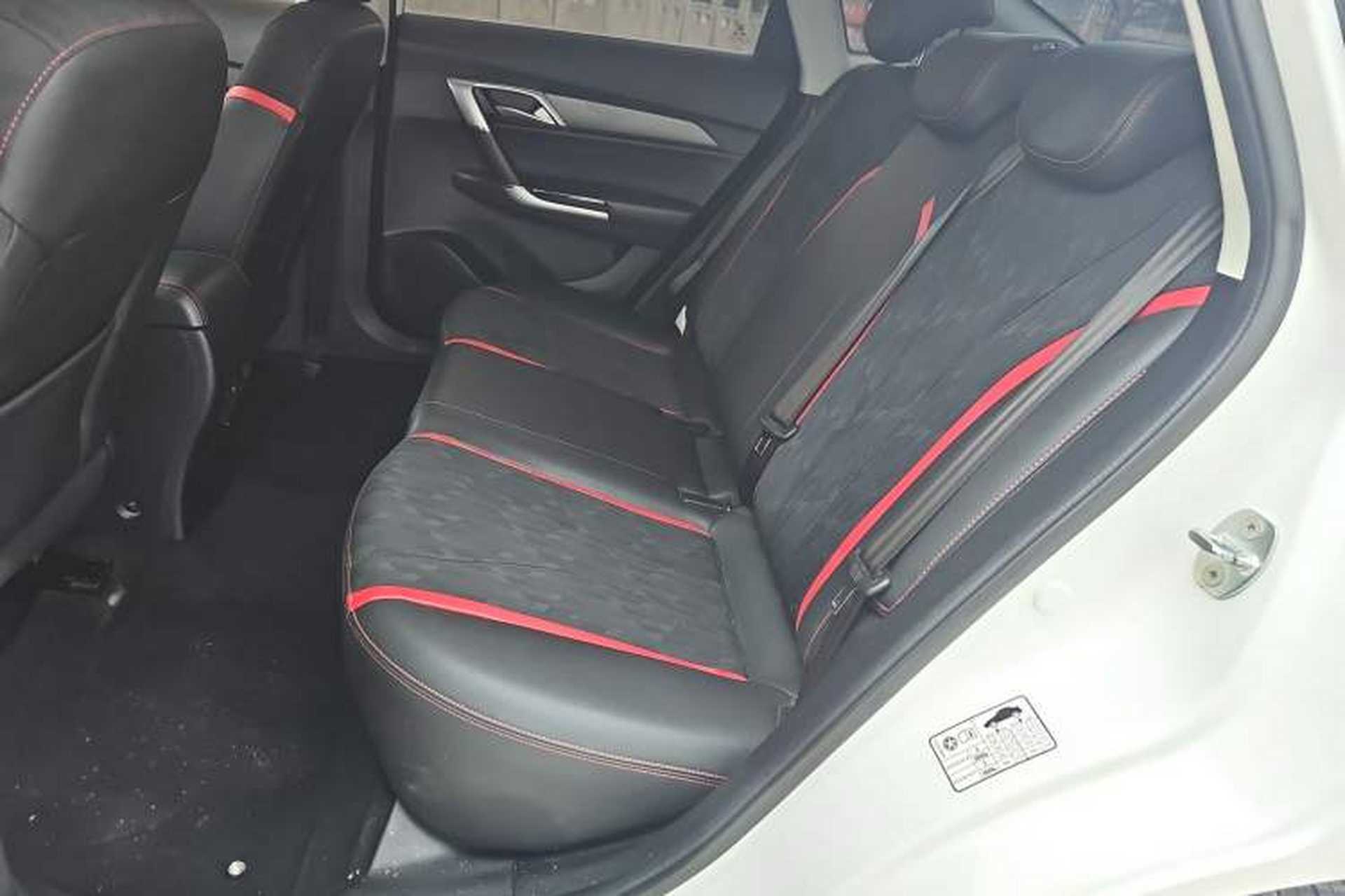 Used BAIC Senova D50 2018 1.5L Manual Luxury Intelligent Driving Version Left Rear Seat