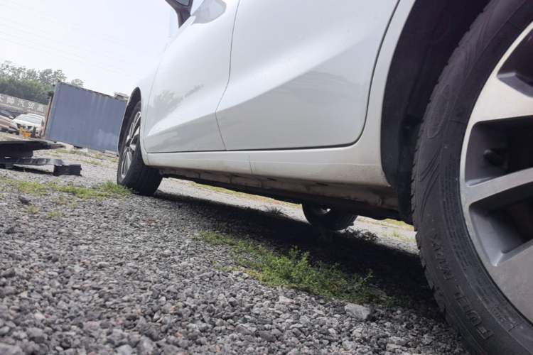 Used BAIC Senova D50 2018 1.5L CVT Luxury Intelligent Drive Edition Left Side Sill