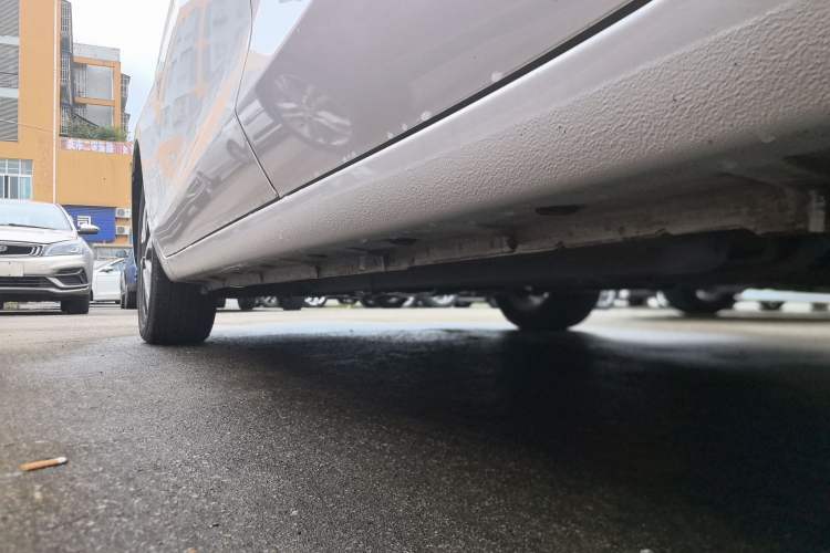 Used BAIC Senova D50 2018 1.5L Manual Prestige Intelligent Drive Edition Left Side Sill