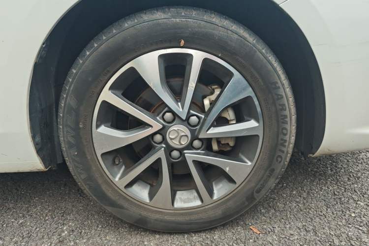 Used BAIC Senova D50 2018 1.5L CVT Prestige Intelligent Drive Edition Right Front Wheel Hub
