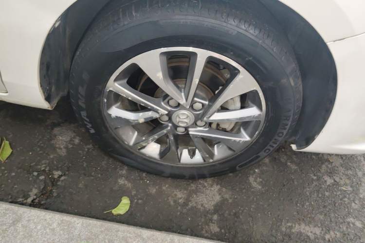 Used BAIC Senova D50 2018 1.5L Manual Luxury Intelligent Driving Version Right Front Wheel Hub