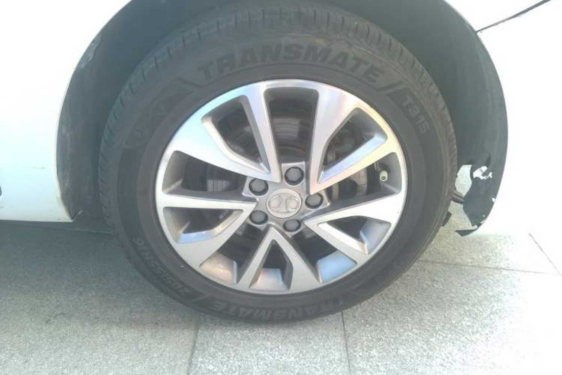 Used BAIC Senova D50 2018 1.5L Manual Prestige Intelligent Drive Edition Right Front Wheel Hub